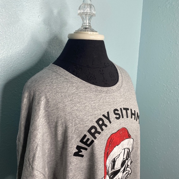 NWT Star Wars Merry Sithmas Grey T-Shirt - Picture 5 of 10